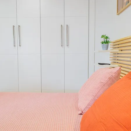 Cubo's Torreoceano Family Apartment