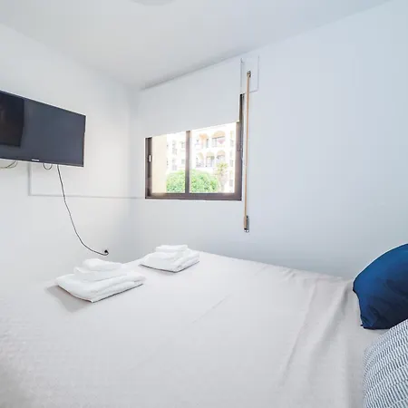 Cubo's Torreoceano Family Apartment