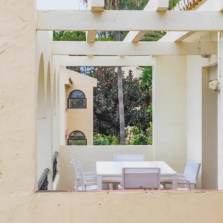 Cubo's Torreoceano Family Apartment